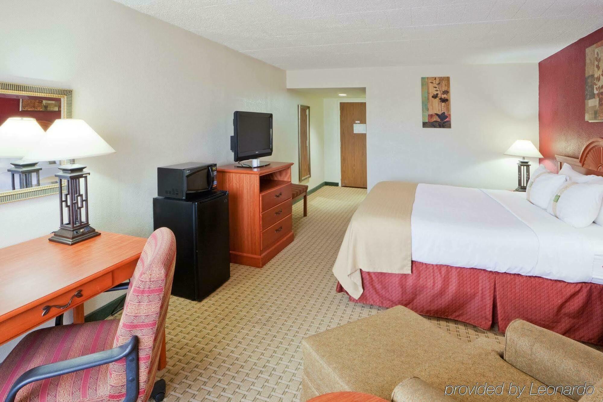Holiday Inn Express Aberdeen-Chesapeake House By Ihg Phòng bức ảnh
